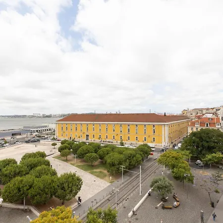 Alfama With River View *